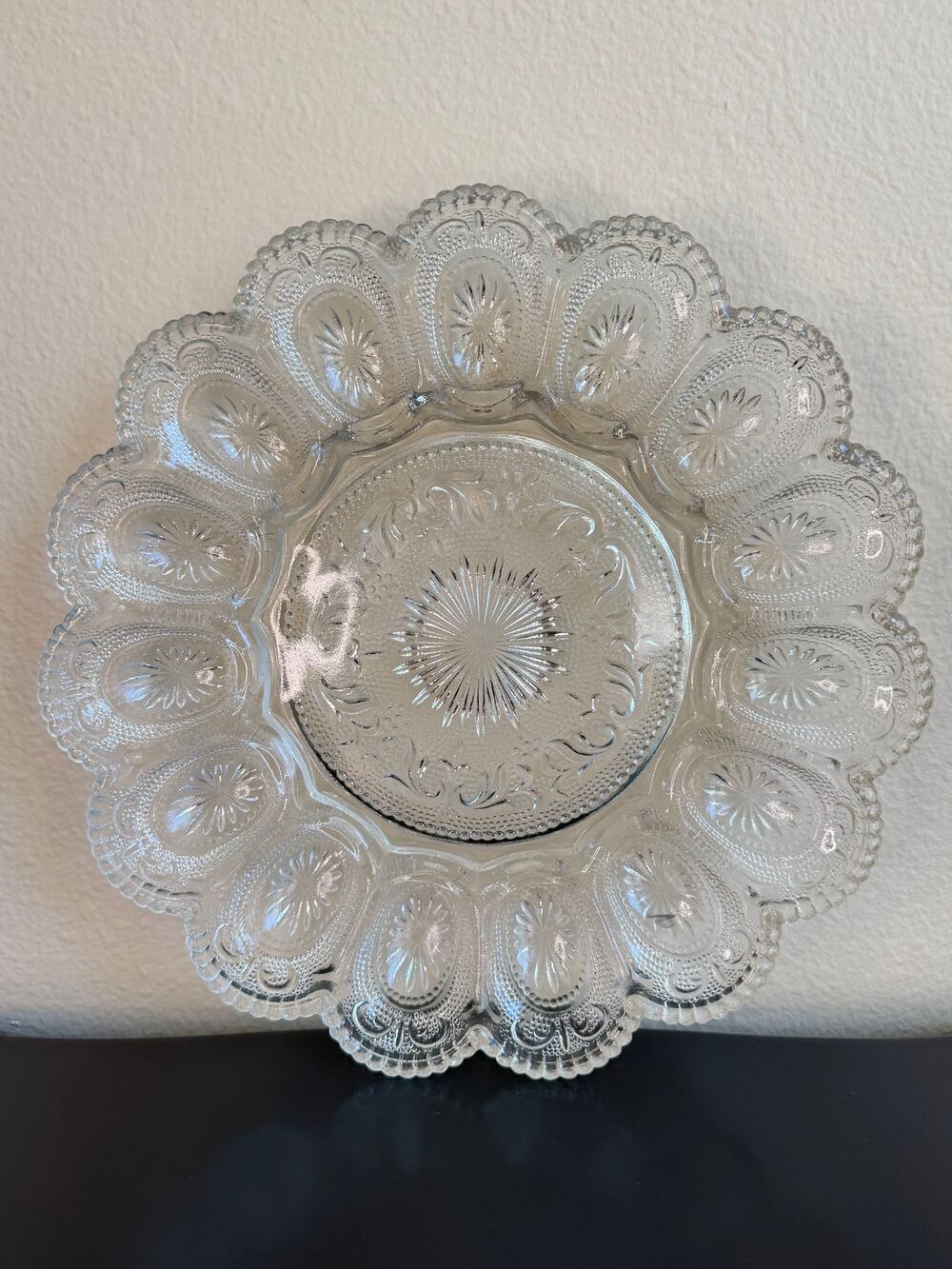 Vintage L.E. Smith Pressed Glass Deviled Egg Platter 15 Slot Starburst 11"